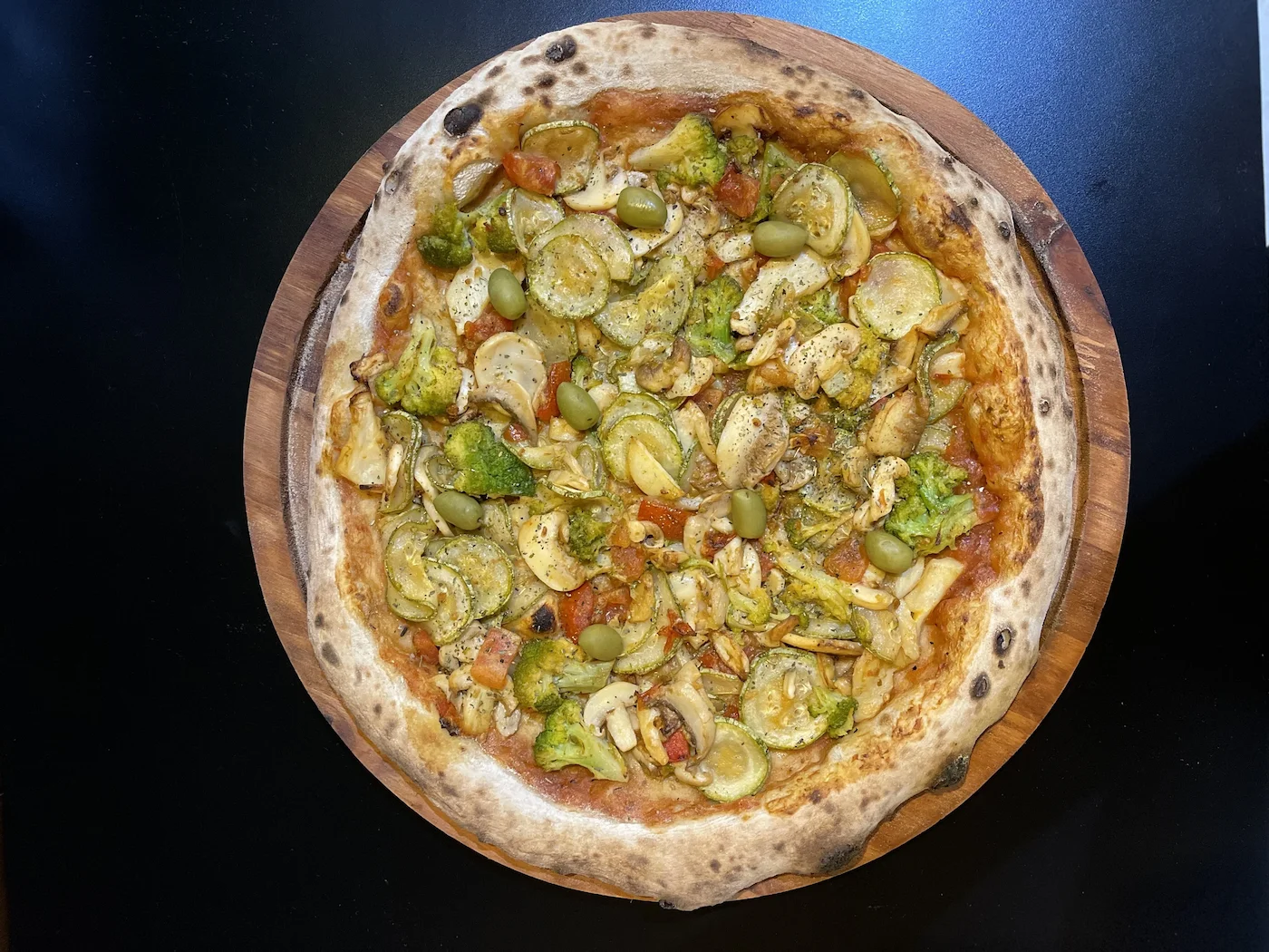 Detalhe do salão da Zé Lenha Pizzaria