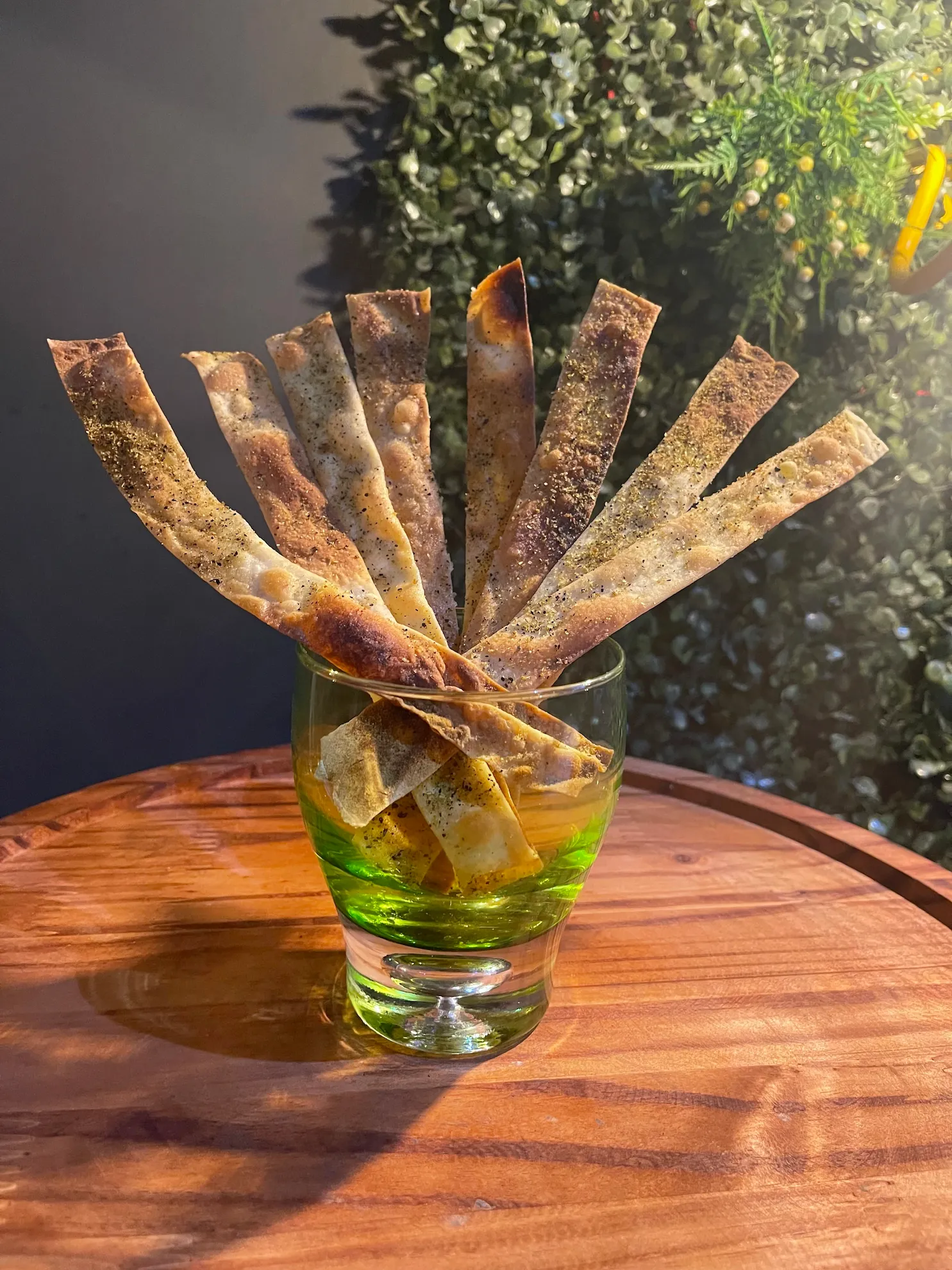 Pizza artesanal saindo do forno